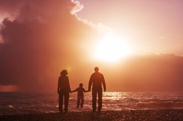 Canvas Print - Family on the beach