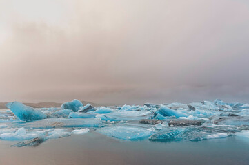 Iceland blue glacier bay scenery photography pictures (1)