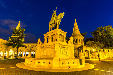 Wall Mural - The Fishermen's Bastion in Budapest at night, Hungary