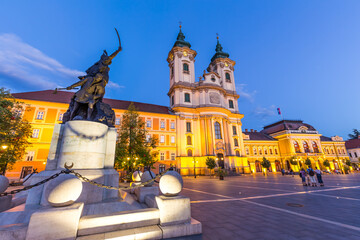 Wall Mural - Old town square of Eger at night, Hungary