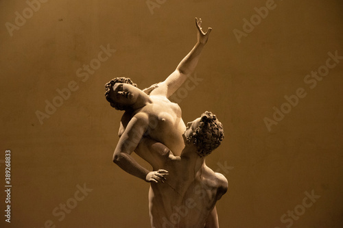 Cuadros en Lienzo Outdoor statue in the Piazza della Signoria, Loggia dei Lanzi, Florence, Tuscany, Italy
