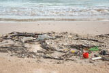 Fototapeta Fototapety z morzem do Twojej sypialni - beach garbage
