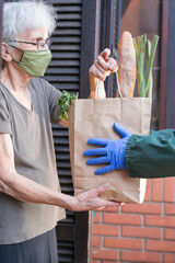 grocery delivery to senior woman during pandemic