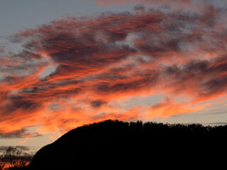 Wall Mural - autumn gold sunset clouds view