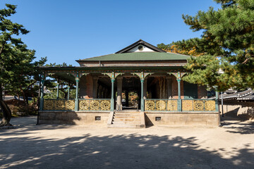 Wall Mural - Deoksugung Palace Jeonggwanheon