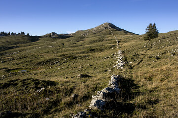 Mesmerizing shot of a beautiful mountainous landscape in France