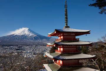 Canvas Print - 新倉山浅間公園忠霊塔と富士山