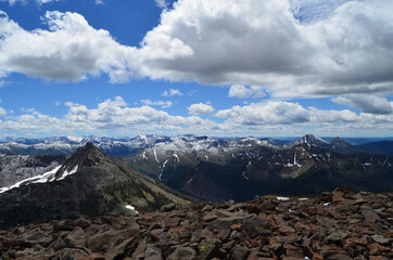 Sticker - Breathtaking shot of Avalanche Peak, Yellowstone, Wyoming