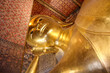 Goldener Buddha im Tempel in Bangkok 