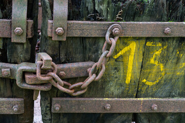  Pin chain used for securing doors on abandoned ore cart.  Abandoned since 1970,  it still serves, though its masters have long gone.
