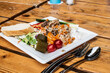 Plow Pilow Usbekische Reisgericht mit Salat 