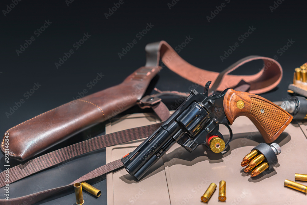 Replica of an american revolver Colt python 357 magnum CTG caliber of 4 ...