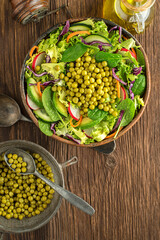 Canvas Print - Cooked peas in salad