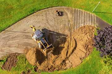 Vue aérienne d'un chantier de construction d'une pelouse