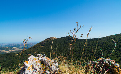 Lungo il sentiero 109AG da Poggio San Romualdo a Castelletta nelle Marche