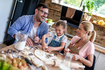 Sticker - Family in kitchen