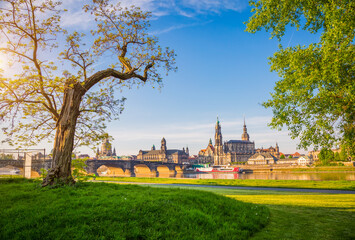 Fototapete - Elbe embankment overlooking the famous palace Georgenbau. Location place of Dresden, Germany, Europe.