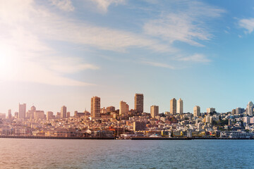 Wall Mural - View from the water on San Francisco bay and downtown in evening light