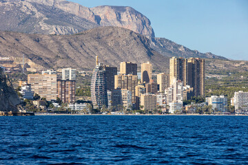 Poster - ciudad de Benidorm al atardecer vista desde el agua España