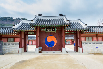 Wall Mural - Wooden house with black tiles of Hwaseong Haenggung Palace loocated in Suwon South Korea, the largest one of where the king and royal family retreated to during a war 