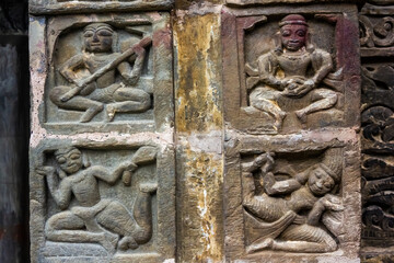 Poster - Ornate carvings on the walls of a Hindu temple