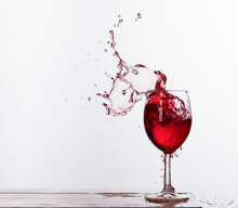 Red Wine Splashes