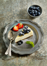 Baked Vanilla Cheesecake With Blueberry Compote