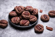 © Foodlovers - Vegan chocolate and pecan nut biscuits