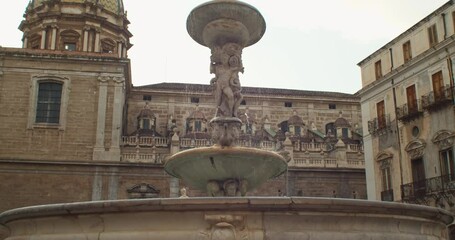 Canvas Print - View of Pretoria fountain in Palermo,  the most monumental fountain of Palermo