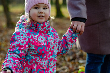 autumn walk in the Park with a child