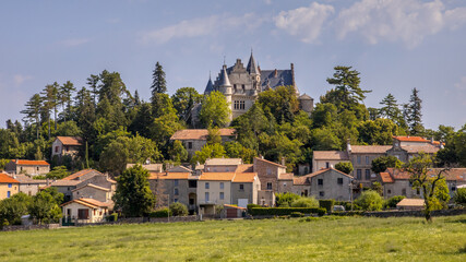 Sticker - Rural town of Montdardier