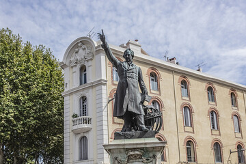 Wall Mural - Statue of Francois Arago (sculptor Antonin Mercie, 1879) in Perpignan Place Arago. Francois Arago - French political leader, astronomer and physicist. Perpignan, Pyrenees-Orientales, France.