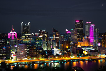 Wall Mural - Pittsburgh Skyline At Night