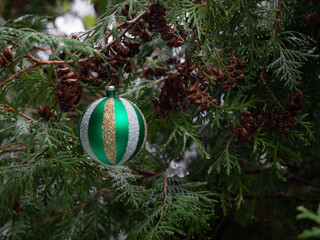 christmas tree decorations