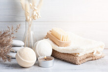 Spa Composition With Bath Bombs