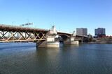 Fototapeta Londyn - Portland, City of Bridges: Burnside Bridge