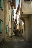 Fototapeta Na drzwi - Tiny street in seaside town