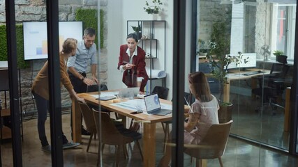 Aufkleber - Diverse Group of Professional Businesspeople Meeting in the Conference Room. Stylish Busy Business Office with Creative People Working on App Design, Data Analysis, Plan Strategy for Social Media