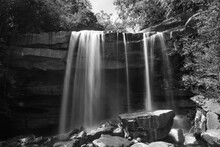 Thung Na Muang Waterfall