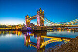 Fototapeta Krajobraz - Tower Bridge at dusk in London. England