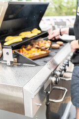 Canvas Print - Grilling potatoes