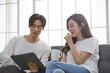 © stciel - 재택근무를 하고있는 커플