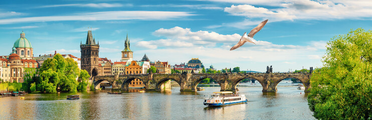 Fototapete - Tourist boat in Prague