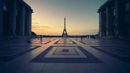 Poster - sunrise at Eiffel tower from Trocadero. Paris, France