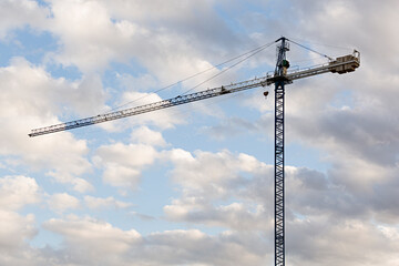 Grúa para construcción de edificio.