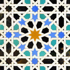 Canvas Print - Mosaico azulejos de Al Andalus. Azulejo de Sevilla. Azulejos árabes de España. Alcázar de Sevilla 