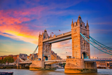 Fototapete - Tower bridge at sunset, London