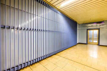 Canvas Print - corridor at a building