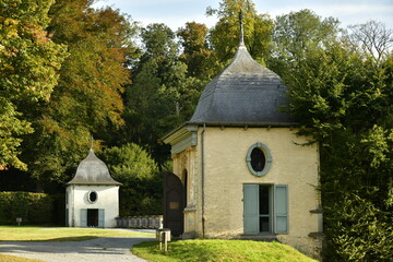 Les deux pavillons du Jardin des Fleurs au parc d'Enghien