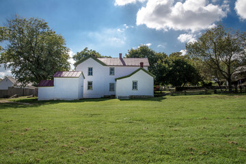 Wall Mural - small traditional american house